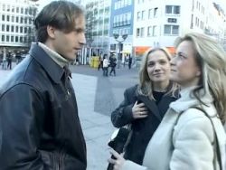 Die sexgeile blonde Lady wird hart durchgepoppt