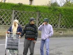 Zwei Schwänze für ein versautes blondes Luder