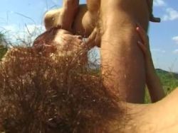 Open Air Sex soll die bärige Lustspalte befriedigen